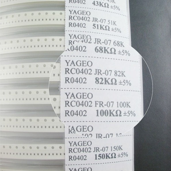 New 0402 SMD 3300pcs Resistor and 950pcs Capacitor Sample Book