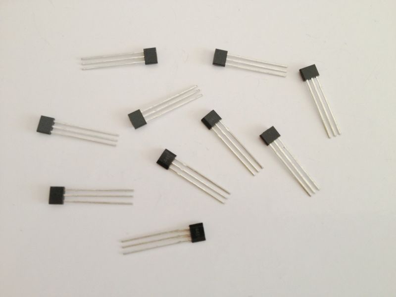 100 pcs A3144 A3144E OH3144E Hall Effect Sensor New - Click Image to Close