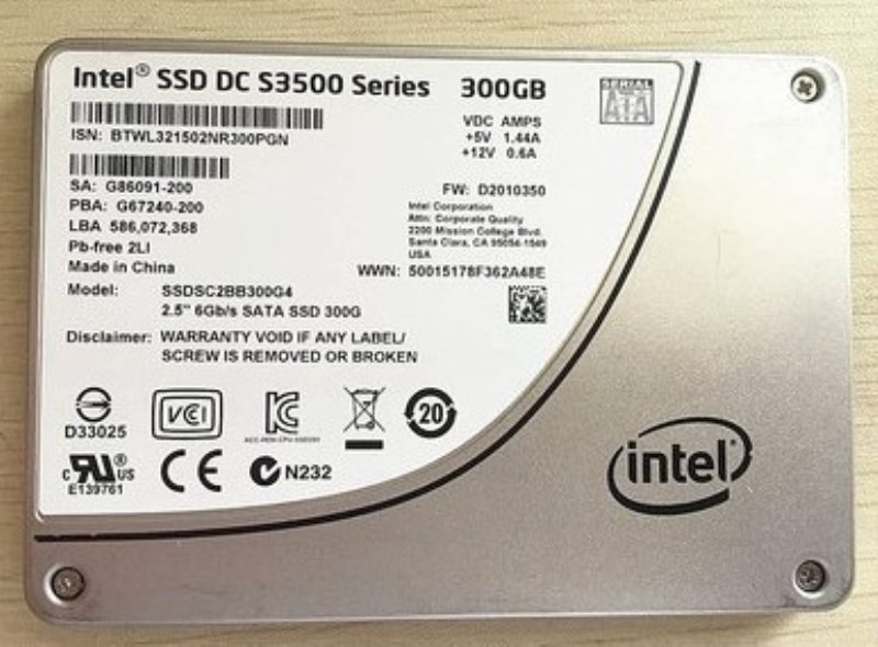 Intel/ 3500 300G